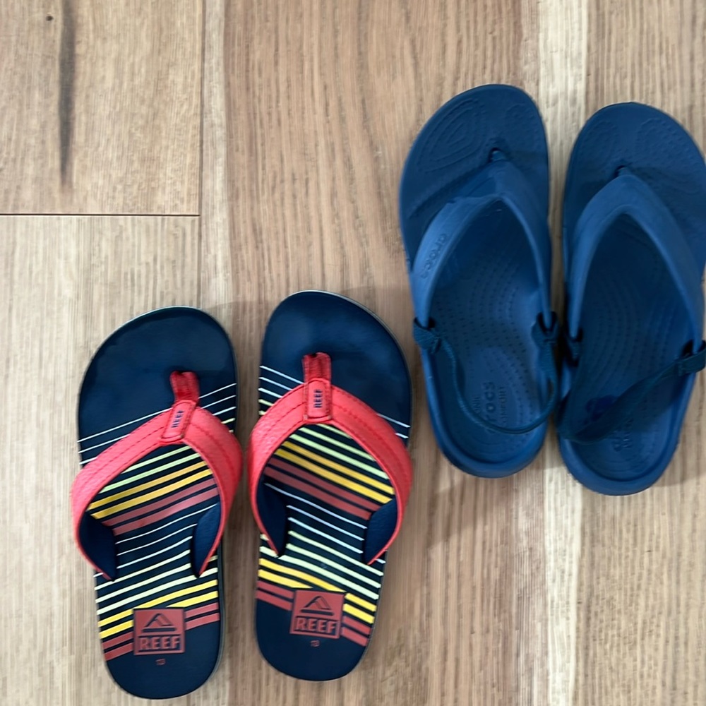 Croc & Reef flip flops